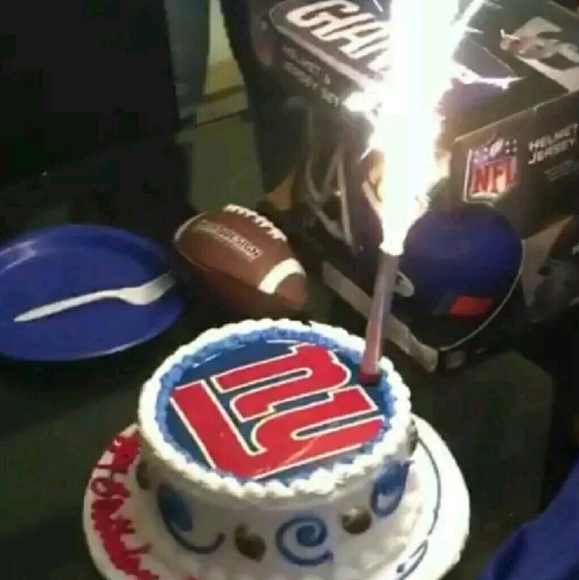 4 VIP Sparkling Birthday Candles Wedding Cake Fun - Picture 3 of 6